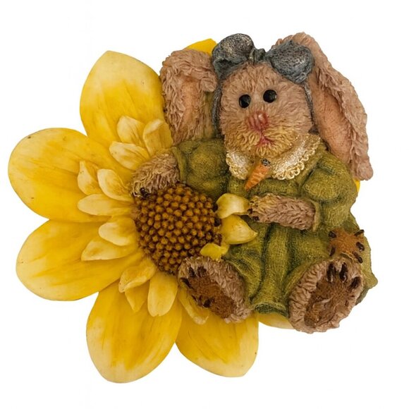 Boyds Bears Bunny Pin with Sunflower – Collectible Figurine Brooch - Picture 1 of 3